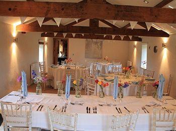 The Granary At Fawsley Bed & Breakfast 4*